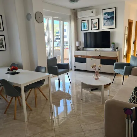 Elmi Lägenhet Vodice